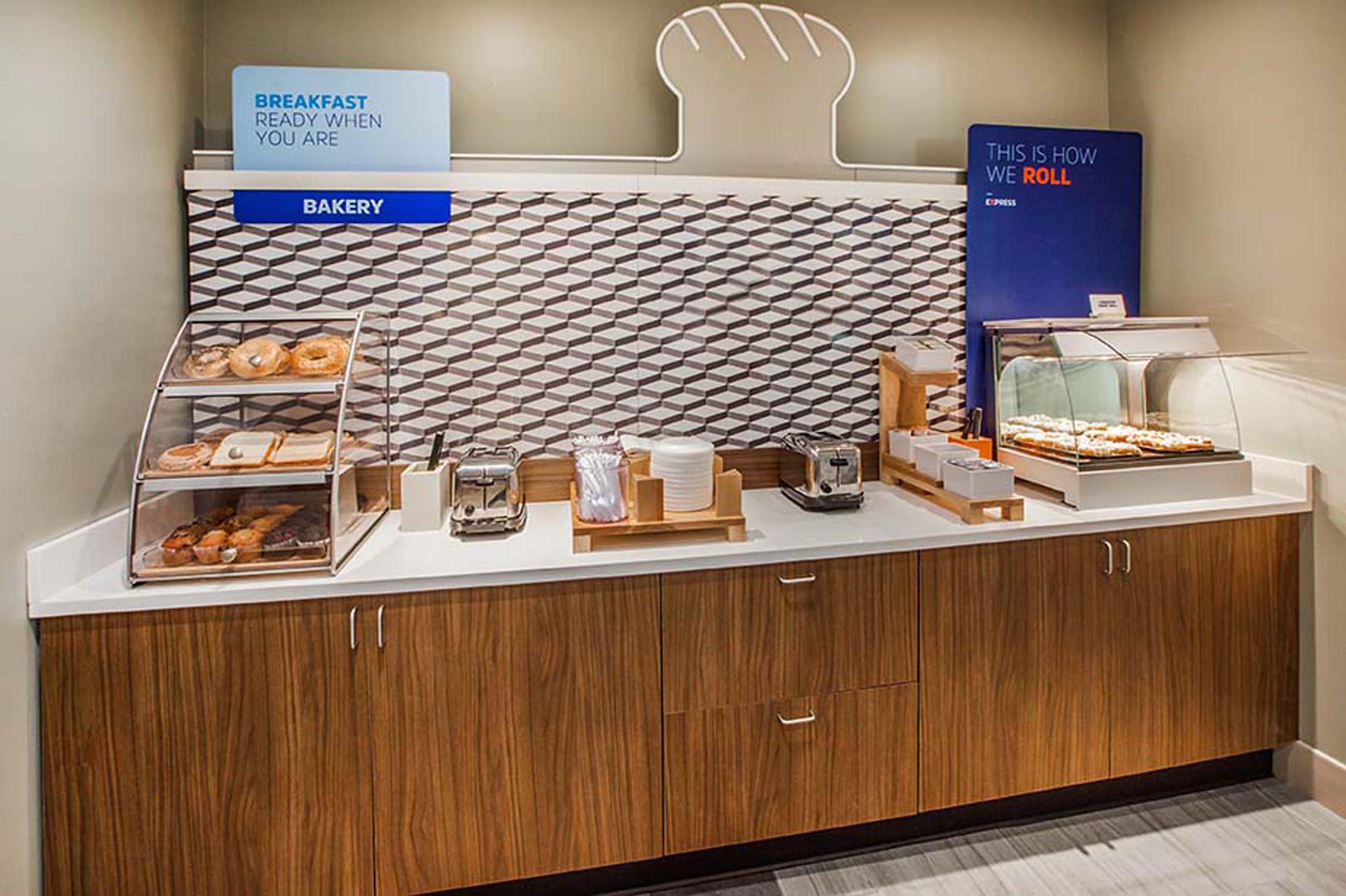 Holiday Inn Express Hotel & Suites Kendall East-Miami By Ihg Экстерьер фото