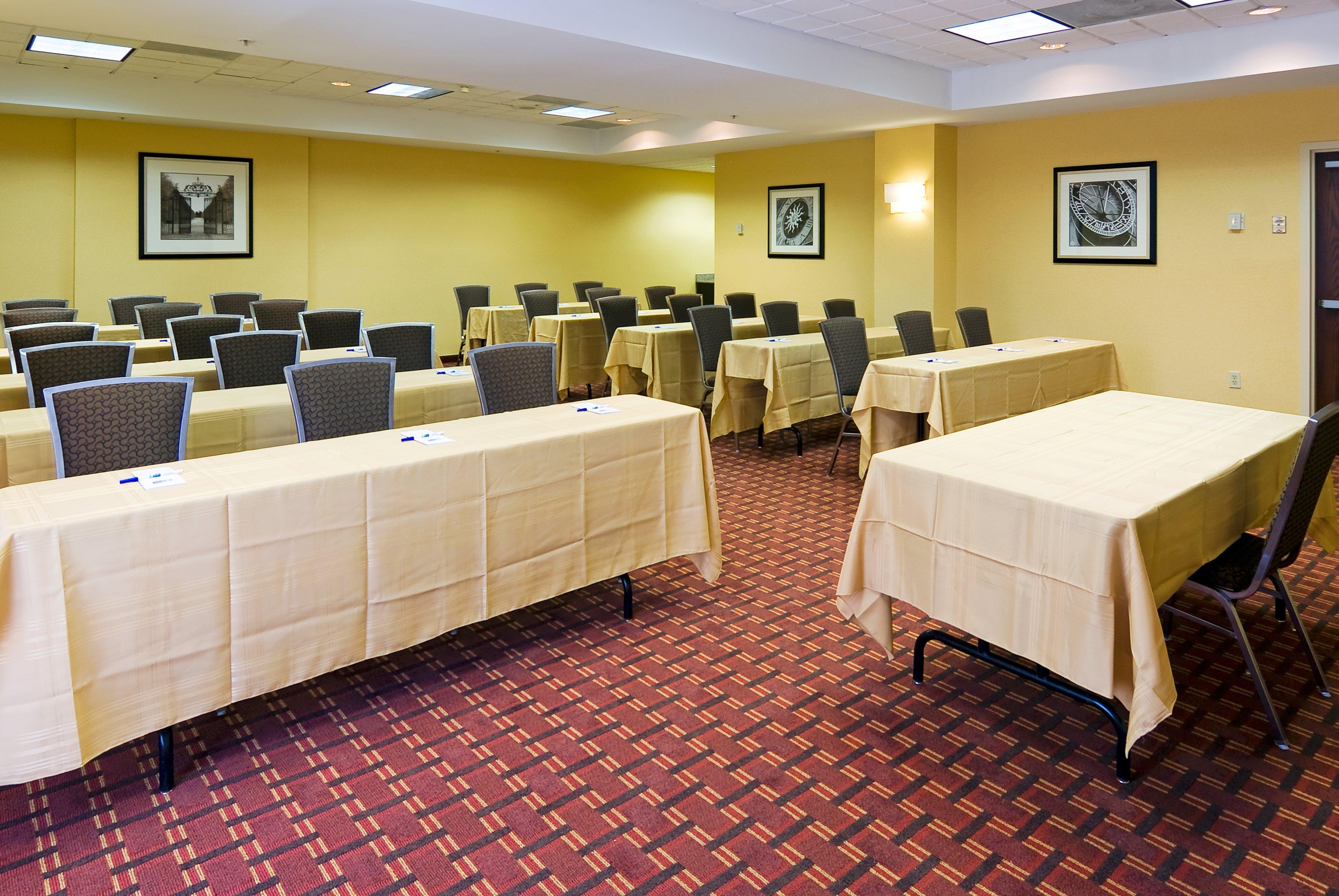 Holiday Inn Express Hotel & Suites Kendall East-Miami By Ihg Экстерьер фото