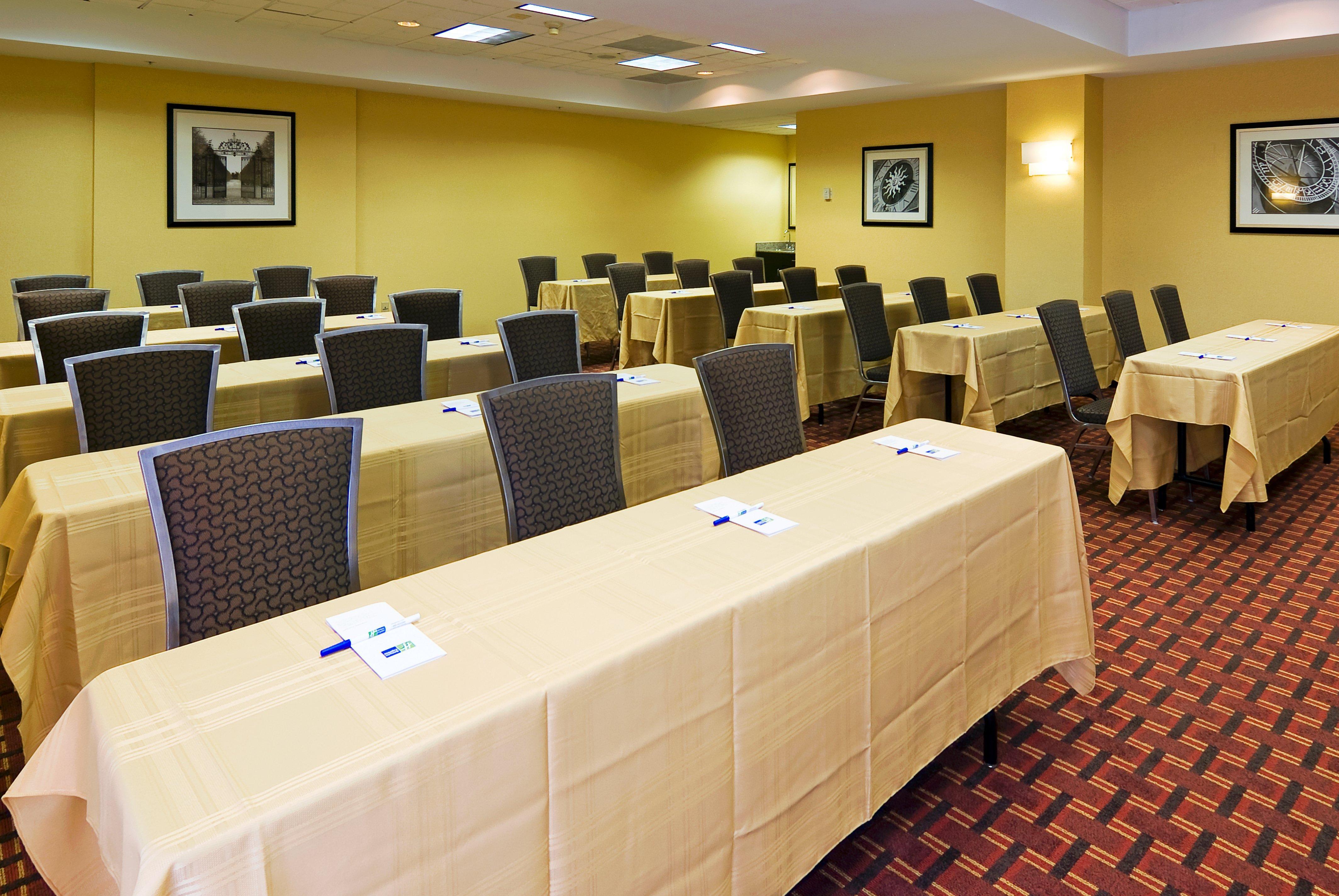 Holiday Inn Express Hotel & Suites Kendall East-Miami By Ihg Экстерьер фото