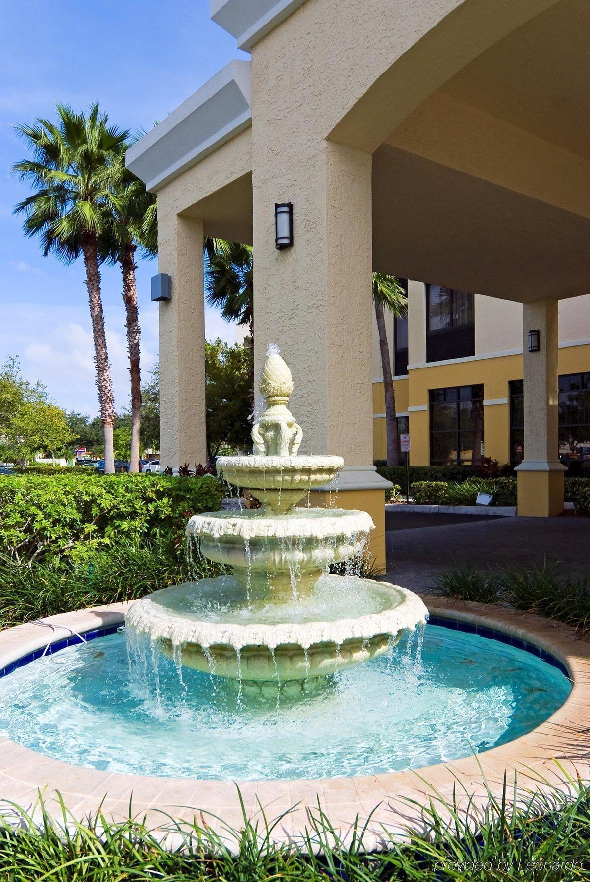 Holiday Inn Express Hotel & Suites Kendall East-Miami By Ihg Экстерьер фото
